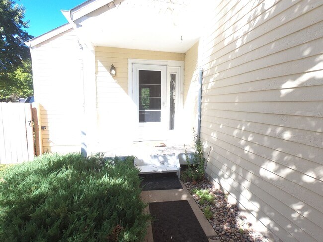 Foto del edificio - House in cul-de-sac in Louisville