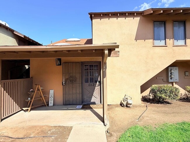 Building Photo - 1112 Bel Aire Cir