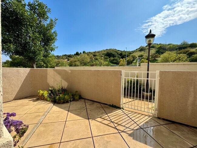 Foto del edificio - 25532 Schubert Cir