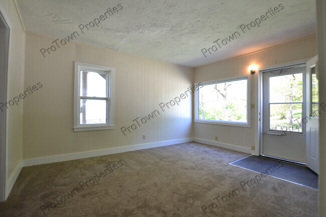 Foto del edificio - 1002 Belleview Ave