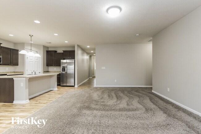 Foto del edificio - 821 Blue Ash Trail