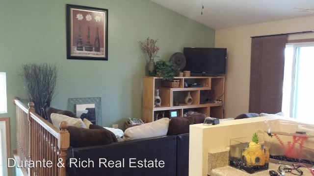 Building Photo - 8414 Redbud Ct