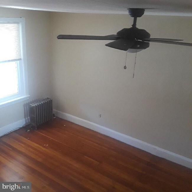 Foto del edificio - 605 E Willard St