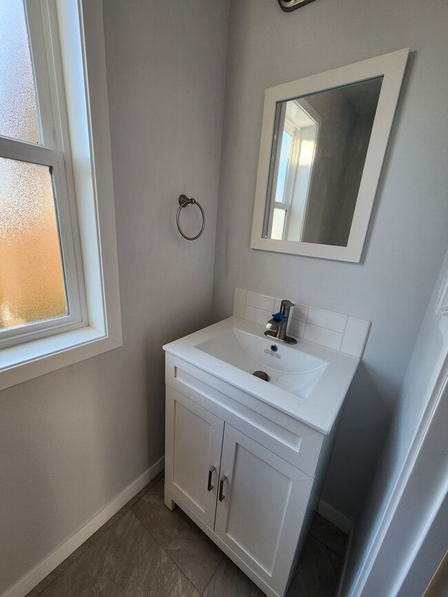 Foto del edificio - 6th Ave SE Duplex