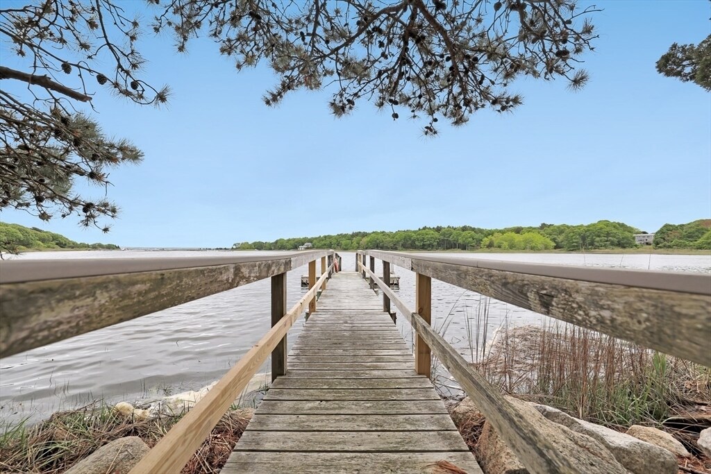 Foto principal - 17 Bourne Point Rd