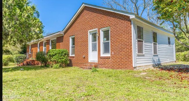 Building Photo - 3 br, 2 bath House - 224 Peach St