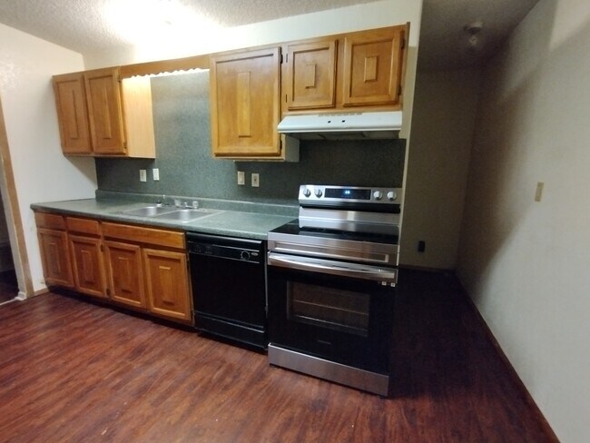Building Photo - 1801 Woodard Ave
