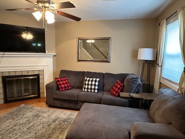 Family Room - 1143 Nanroc Dr
