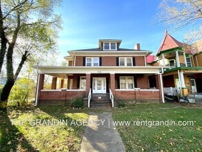 Building Photo - 1306 Patterson Ave SW