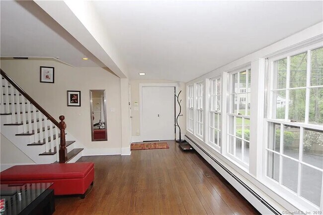Foto del edificio - 1286 Long Ridge Rd