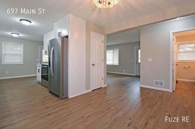 Foto del edificio - 697 Main St