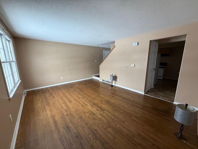 Building Photo - 2630 Kennedy Dr