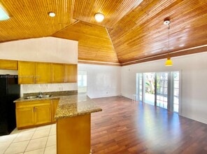 Building Photo - 2402 NW 42nd St