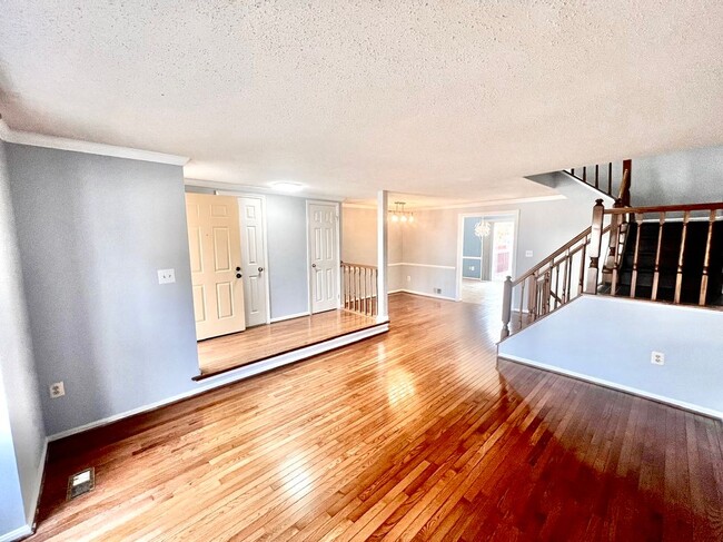 Foto del edificio - 11570 Hill Meade Ln