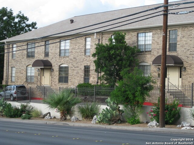 Building Photo - 7926 Broadway