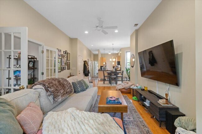 Foto del edificio - 2 bedroom in Chicago IL 60622