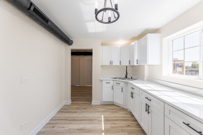 Foto del edificio - 3243 Ridge Rd