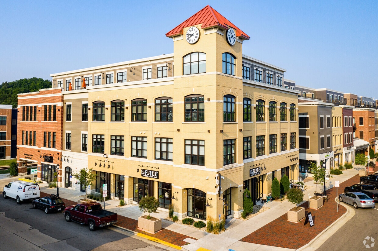 Middleton Center Apartments in Middleton, WI