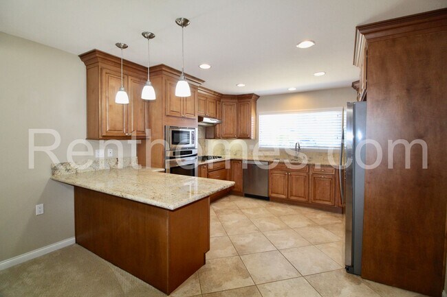 Building Photo - 16449 Felice Dr