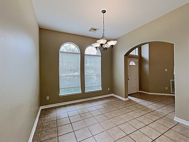 Foto del edificio - 411 Cedar Point Dr