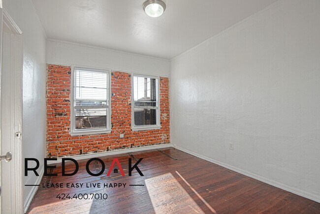 Foto del edificio - 849 S Oxford Ave
