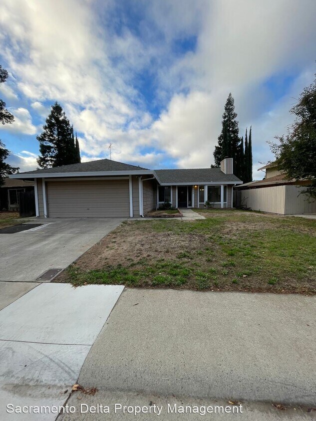 Foto principal - 3 br, 2 bath House - 4532 Dunnbury Way
