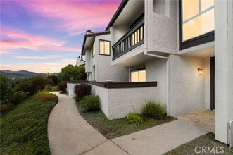 Building Photo - 1782 Palisades Dr