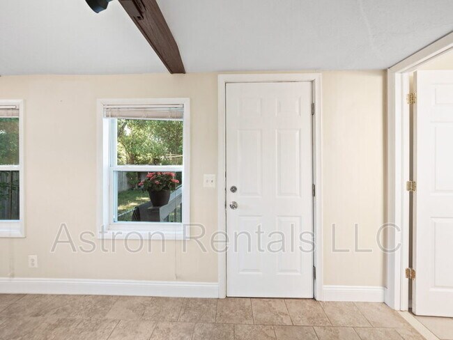 Foto del edificio - 1073 LaSalle Ave