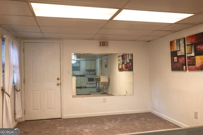 Foto del edificio - 5083 Chestnut Forest Ct