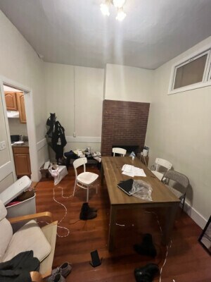 Foto del edificio - 33 Bay State Rd
