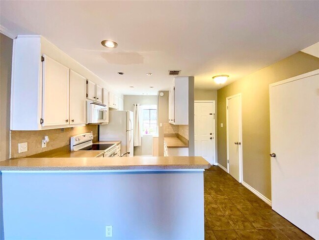 Foto del edificio - 1804 Capital Pkwy