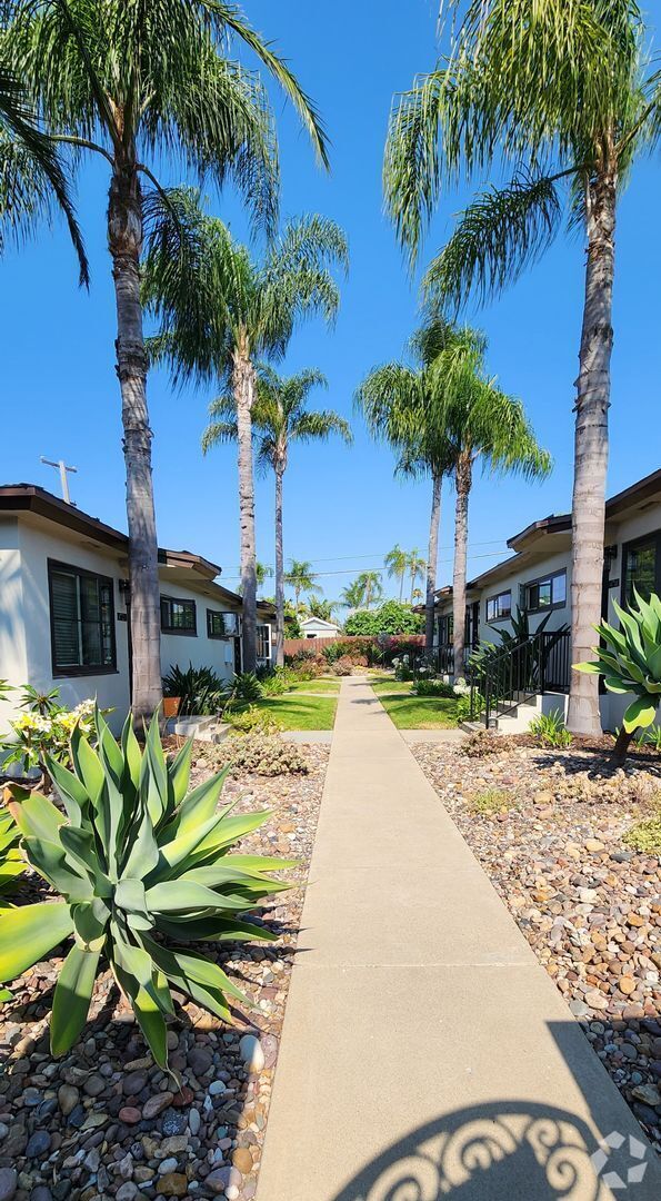 Building Photo - 4717 Biona Dr