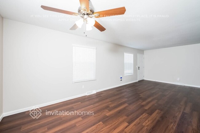 Building Photo - 10511 Owens St