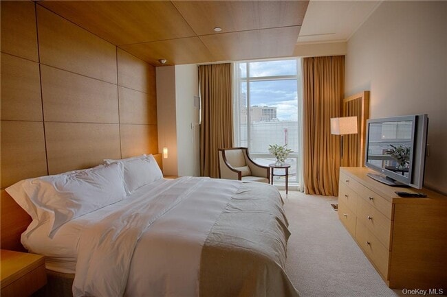 Foto del edificio - 1 Renaissance Square