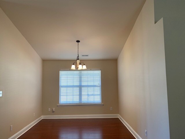 Foto del edificio - 157 Alderwood Dr