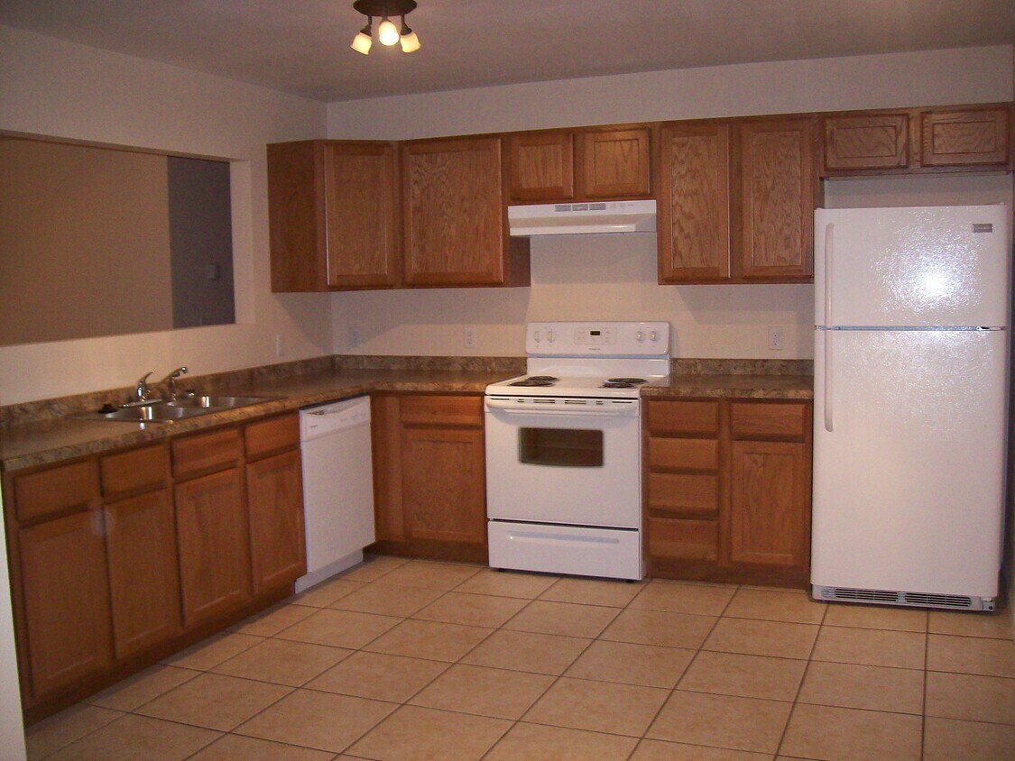 2211 Oliver Ave, Alamosa, CO 81101 House Rental in Alamosa, CO