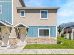 Building Photo - 178 E 630 N