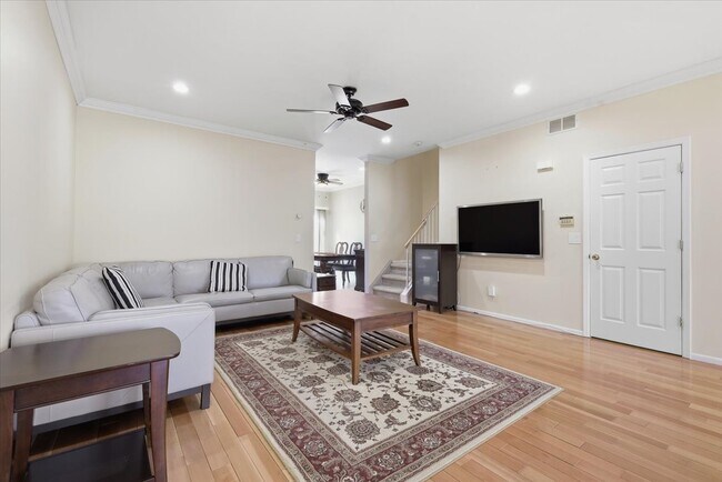 Foto del edificio - 203 Tallwood Ln