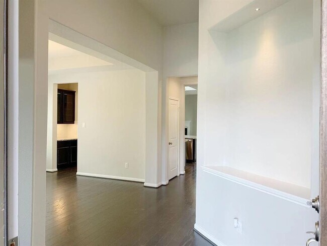 Foto del edificio - 29026 Endeavor River Rd