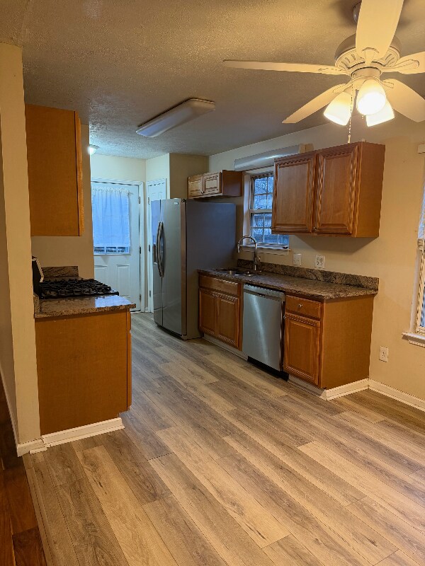 Foto del edificio - 204 Michelle Ct