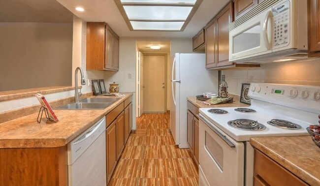 Building Photo - 3035 Bright Star Dr NW