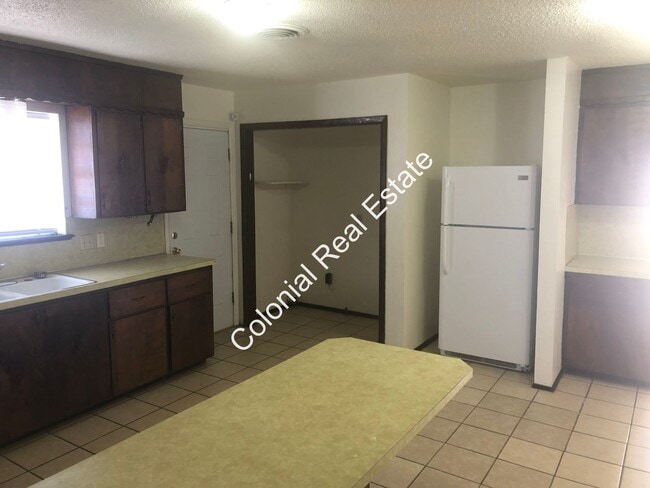 Foto del edificio - Spacious 1 bedroom 1 bathroom apartment.