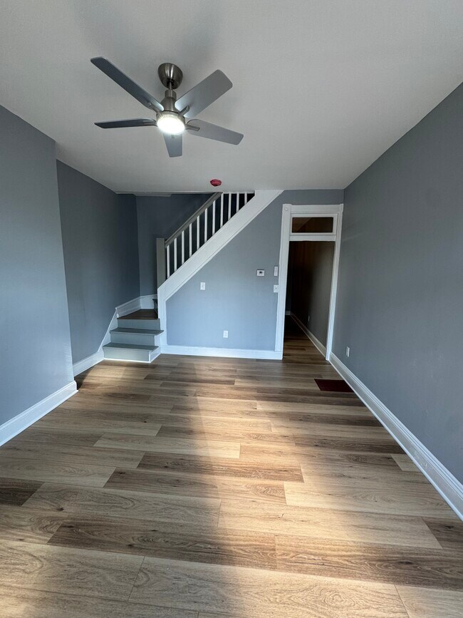 Foto del edificio - 1631 N Patterson Park Ave