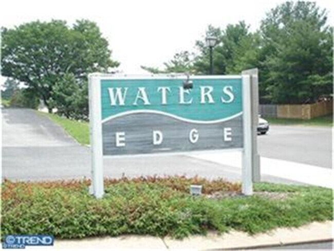 Building Photo - 1906 Waters Edge Dr