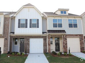 Building Photo - 326 Duchart Lane