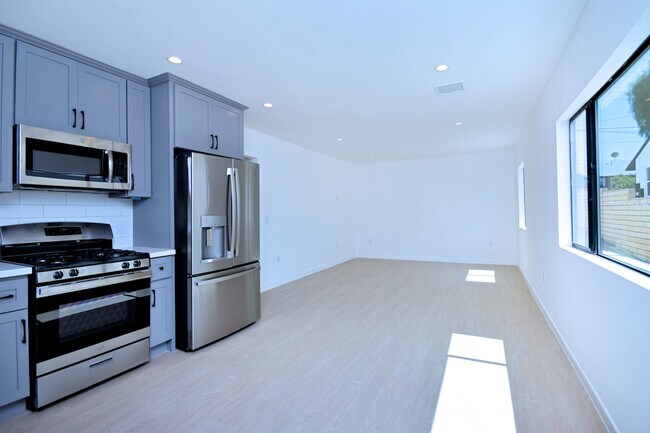 Foto del edificio - 3416 Bellevue Ave