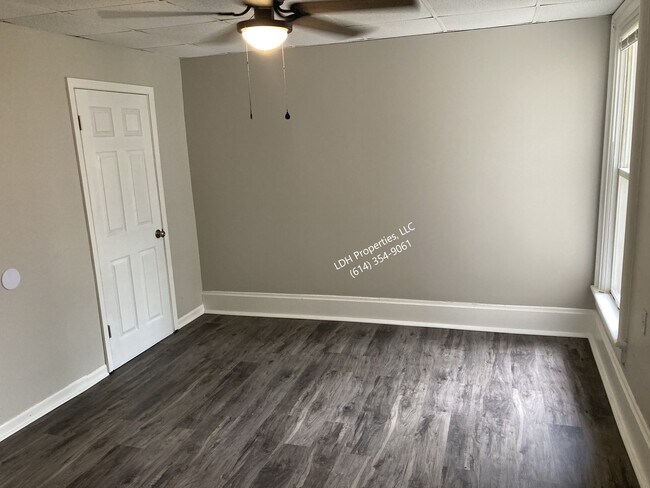 Foto del edificio - 123 E Central Ave