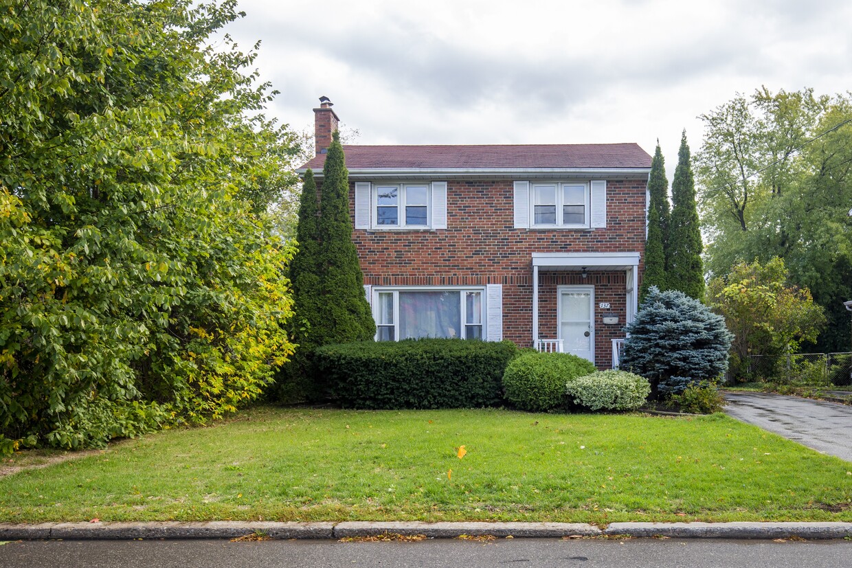 Photo principale - 137 Yorkview Dr