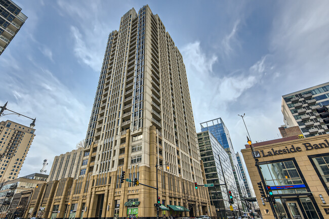 Foto del edificio - 1400 S Michigan Ave