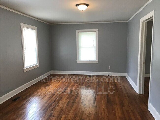 Photo - 8 Pacific Ave House